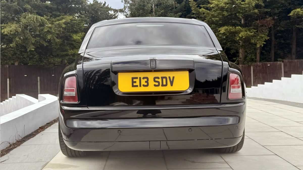 Rolls-Royce Pantom I exterior rear