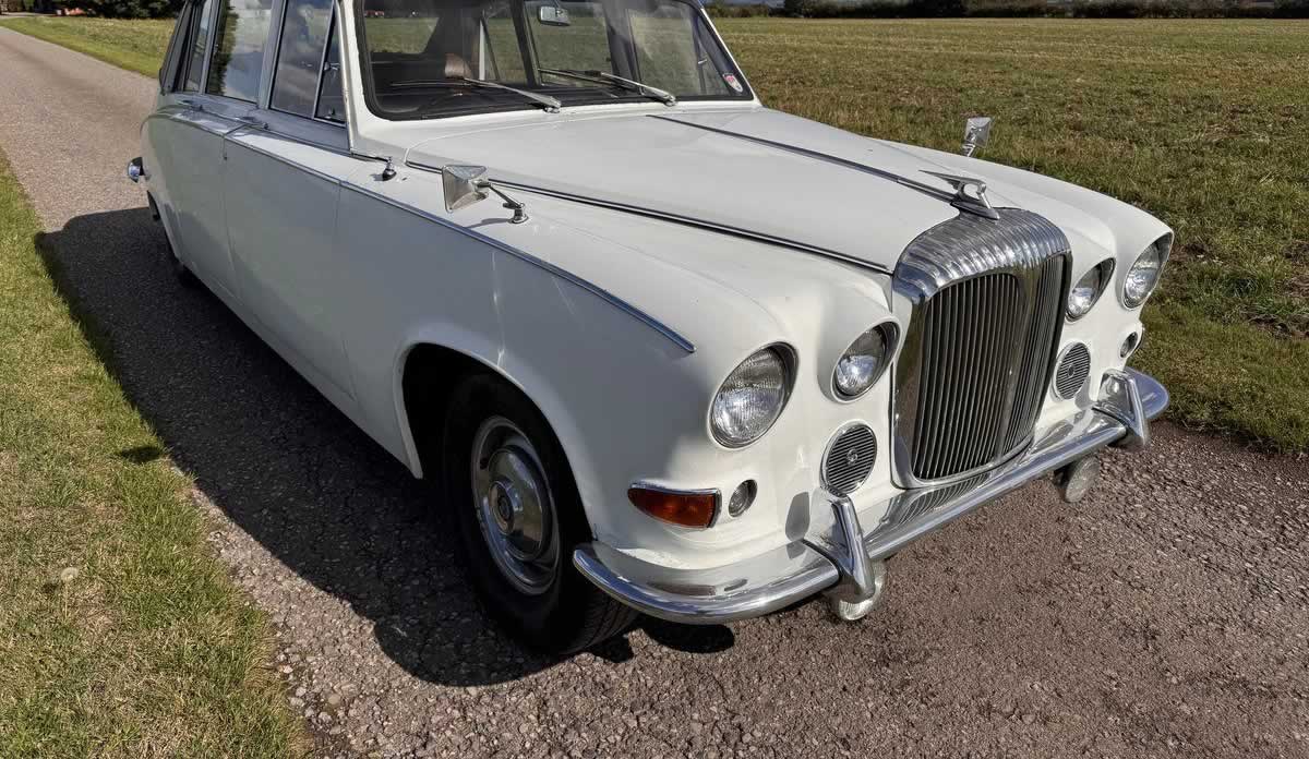 Daimler Landaulette front