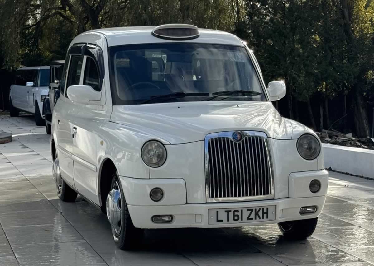 White London Taxi TX4