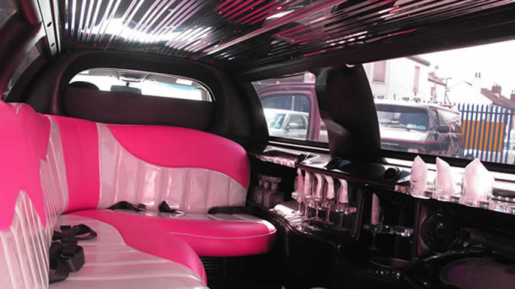 Pink Lincoln Town Car pink & back interior