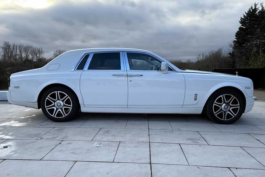 Rolls-Royce Phantom VII Series II side