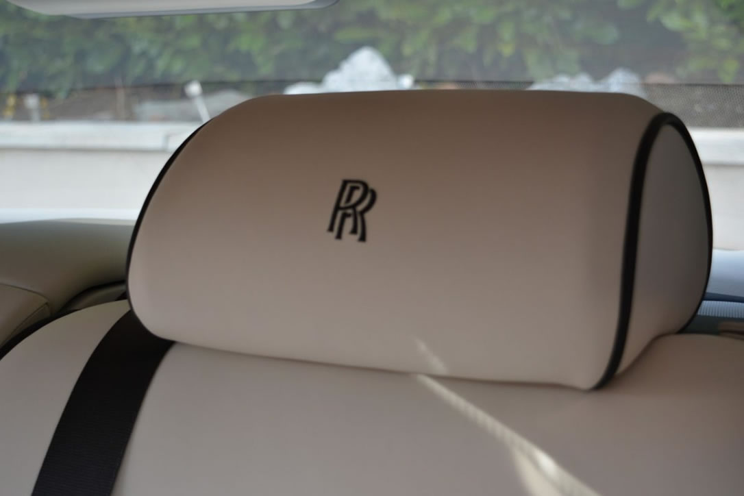 Rolls-Roycce Phantom VII Series II interior RR logo stitched headrests