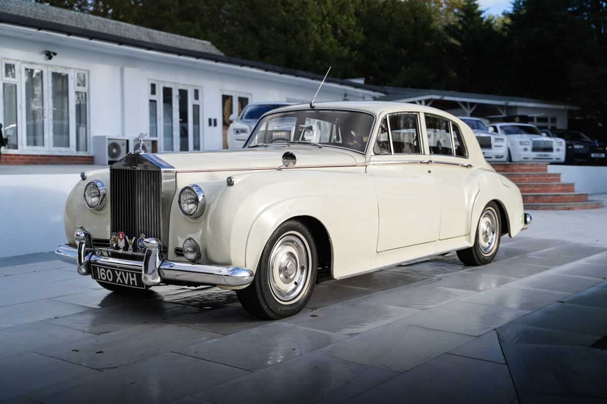 Rolls-Royce Silver Cloud side